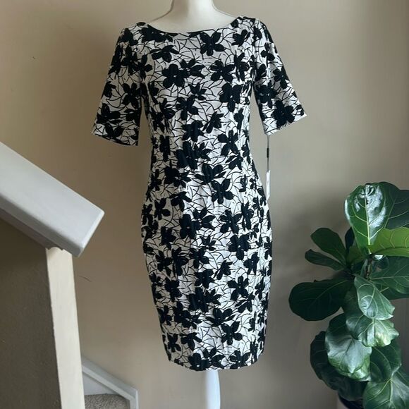 Calvin klein black and white dress - Picture 1 of 7